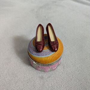 Wizard Of Oz Ruby Slippers Music Box
